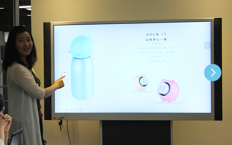 About Diller Kids | Kids Bottle Manufacturer Diller product team reviewing a new bottle concept